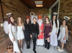 Mikuláš ve škole a školce